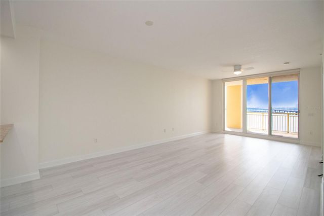 615 RIVIERA DUNES WAY 402, Palmetto, FL 34221