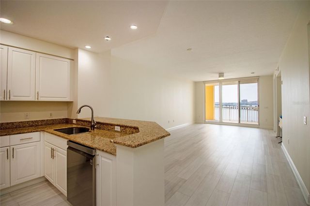 615 RIVIERA DUNES WAY 402, Palmetto, FL 34221