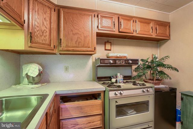 156 W SOUTH ST, Carlisle, PA 17013