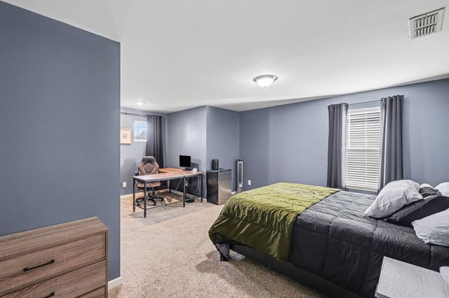 1134 Cotillion Dr, Murfreesboro, TN 37128