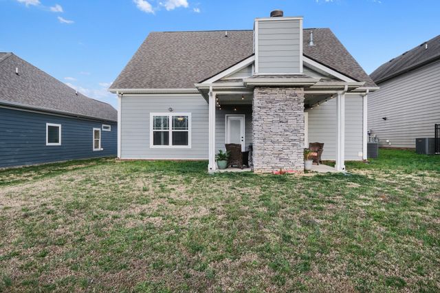 1134 Cotillion Dr, Murfreesboro, TN 37128