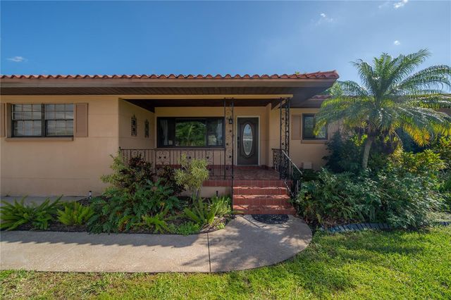 2916 W COLLINS STREET, Tampa, FL 33607