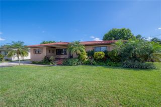 2916 W COLLINS STREET, Tampa, FL 33607