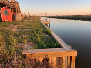 283 Mariner Street, Sargent, TX 77414