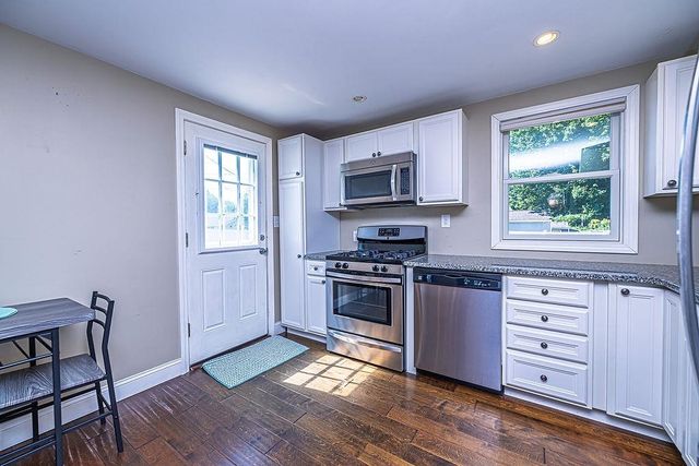 1 Eastmor Lane, Hampton, NH 03842
