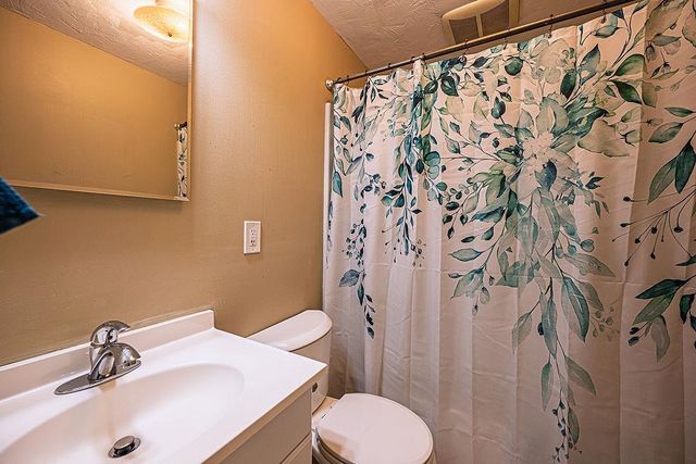 1 Eastmor Lane, Hampton, NH 03842