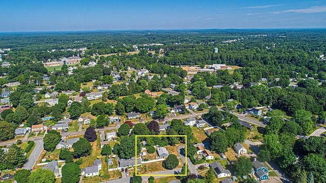 1 Eastmor Lane, Hampton, NH 03842
