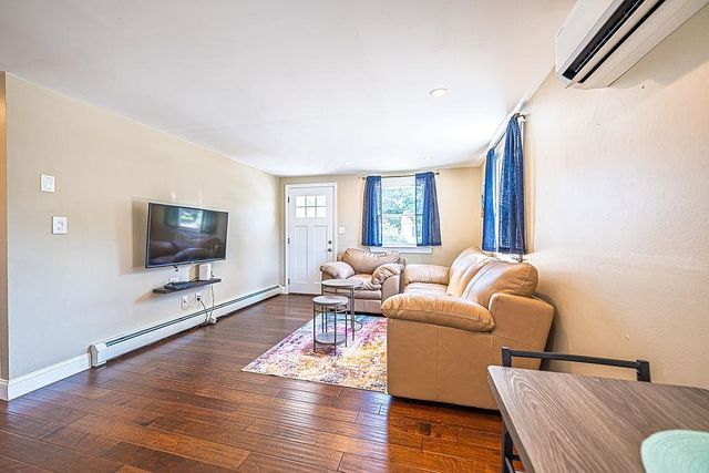 1 Eastmor Lane, Hampton, NH 03842