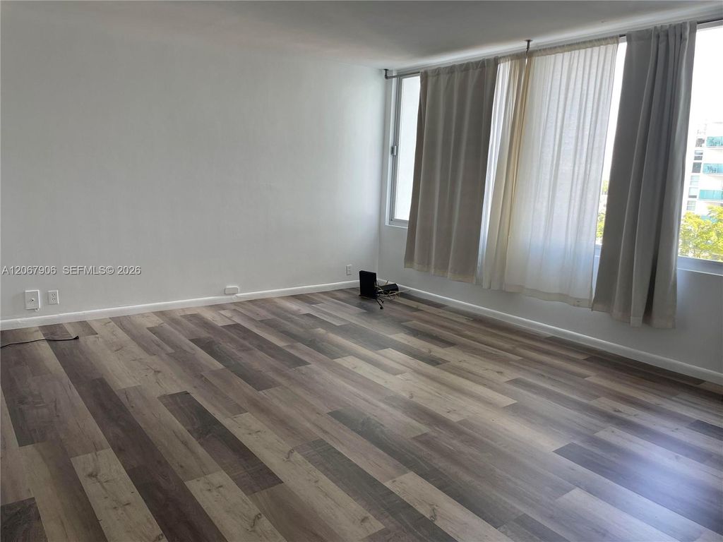 1000 West Avenue 605, Miami Beach, FL 33139