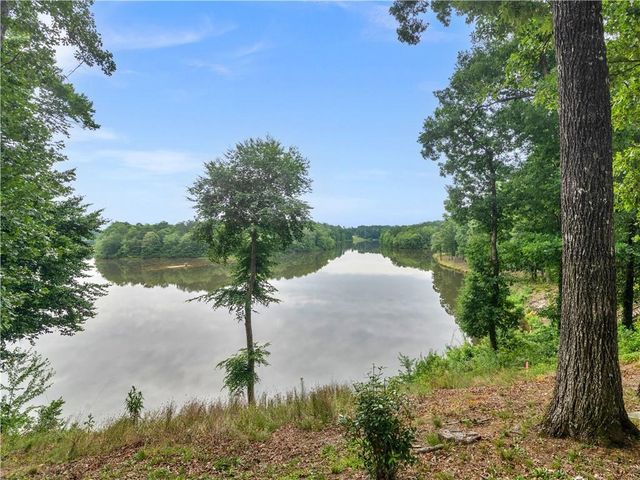 1445 Lake Forest Ln, Mcdonough, GA 30253