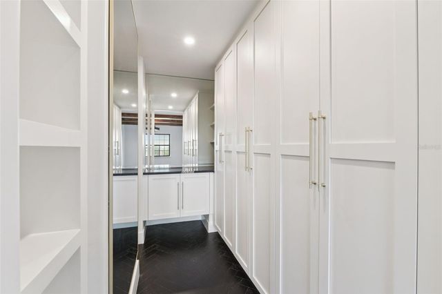 100 S INTERLACHEN AVENUE 404, Winter Park, FL 32789