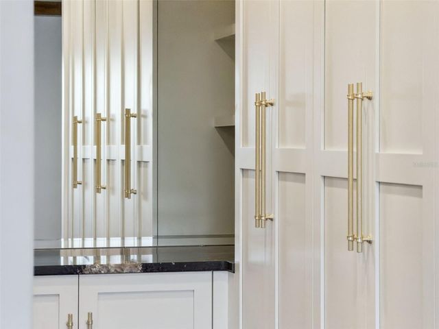 100 S INTERLACHEN AVENUE 404, Winter Park, FL 32789