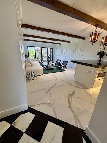 100 S INTERLACHEN AVENUE 404, Winter Park, FL 32789