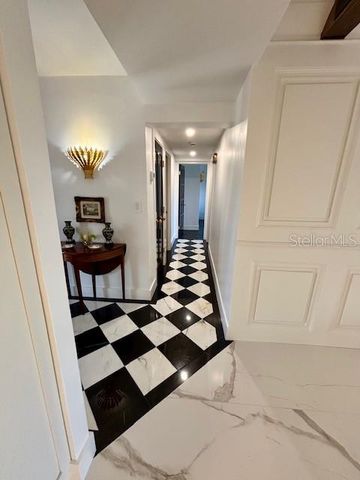 100 S INTERLACHEN AVENUE 404, Winter Park, FL 32789