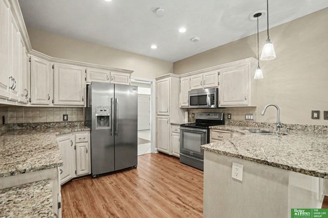 5801 S 119th Plaza, Omaha, NE 68137