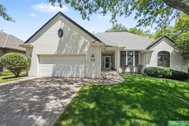 5801 S 119th Plaza, Omaha, NE 68137