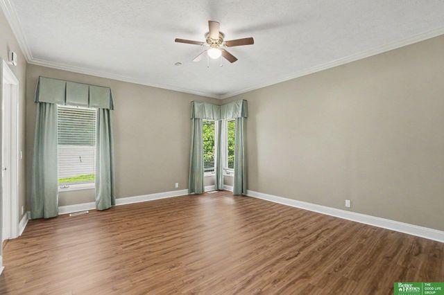 5801 S 119th Plaza, Omaha, NE 68137