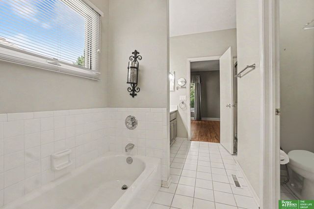 5801 S 119th Plaza, Omaha, NE 68137