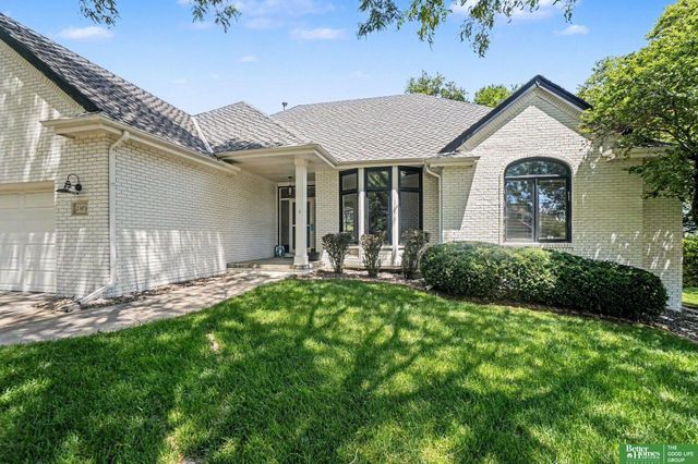 5801 S 119th Plaza, Omaha, NE 68137