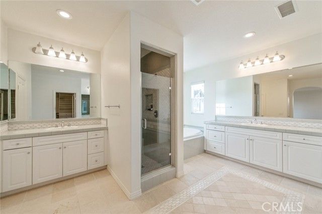 1320 Sun Dial, Tustin, CA 92782