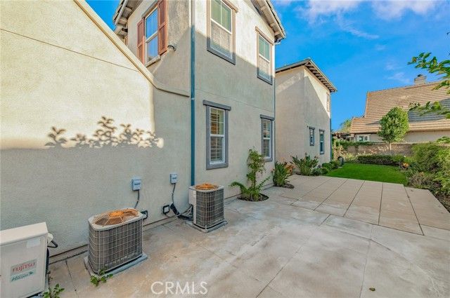 1320 Sun Dial, Tustin, CA 92782