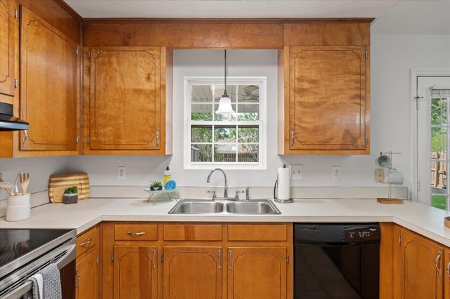 8655 Bentwood Drive, North Charleston, SC 29406