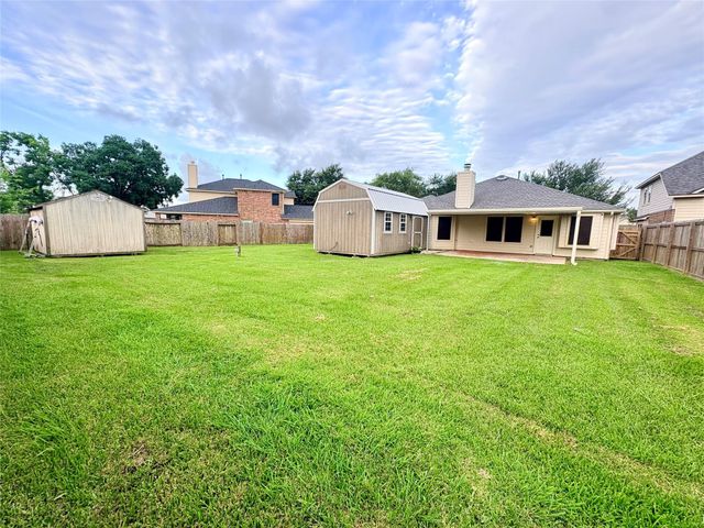 8010 Dogwood Court, Baytown, TX 77523