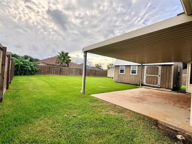 8010 Dogwood Court, Baytown, TX 77523