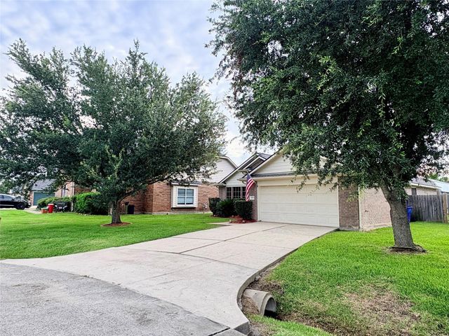 8010 Dogwood Court, Baytown, TX 77523
