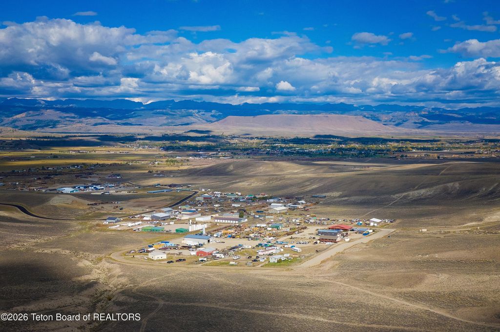 21 INDUSTRIAL SITE RD, Pinedale, WY 82941 photo 2