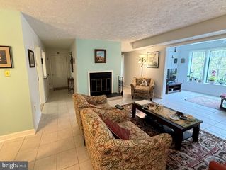 910 WINDBROOKE DR #910, Gaithersburg, MD 20879