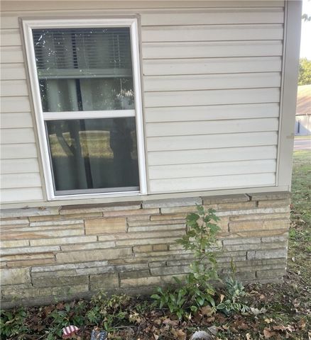 1101 W Main Street, Lamar, AR 72846