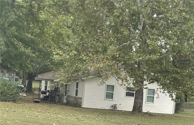 1101 W Main Street, Lamar, AR 72846