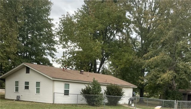 1101 W Main Street, Lamar, AR 72846