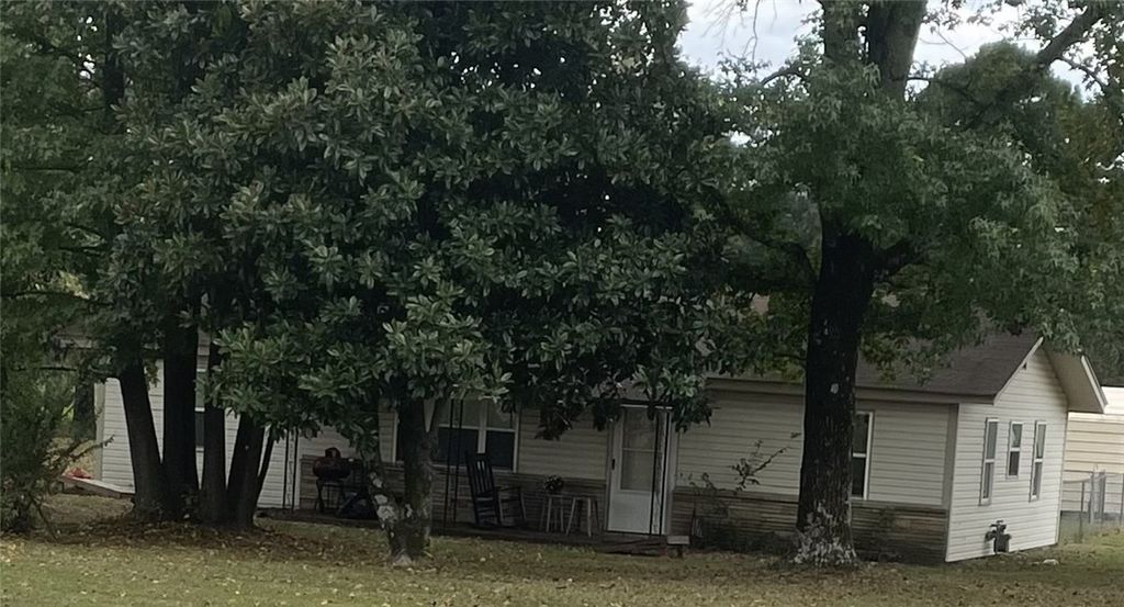 1101 W Main Street, Lamar, AR 72846