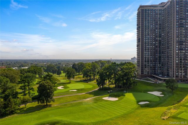 27110 Grand Central Parkway 23O, Floral Park, NY 11005