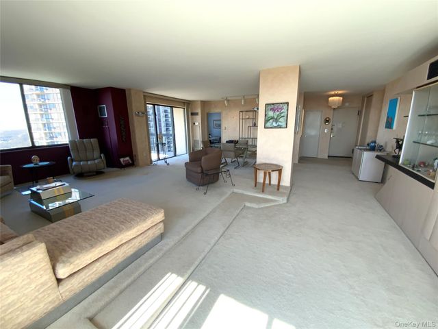 27110 Grand Central Parkway 23O, Floral Park, NY 11005