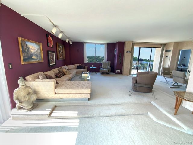 27110 Grand Central Parkway 23O, Floral Park, NY 11005