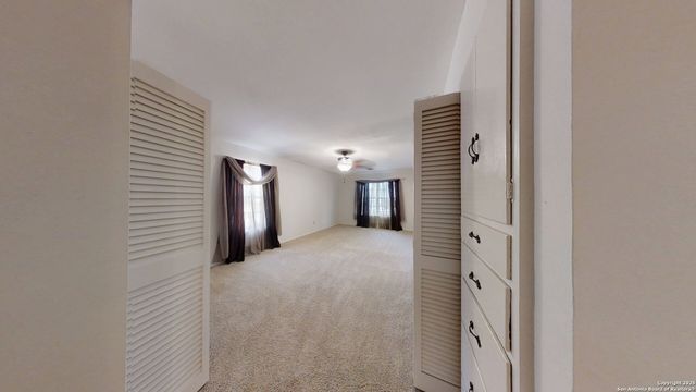 459 harcourt, San Antonio, TX 78223