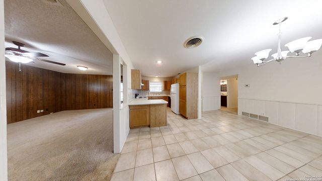 459 harcourt, San Antonio, TX 78223