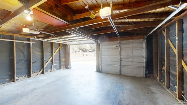 459 harcourt, San Antonio, TX 78223