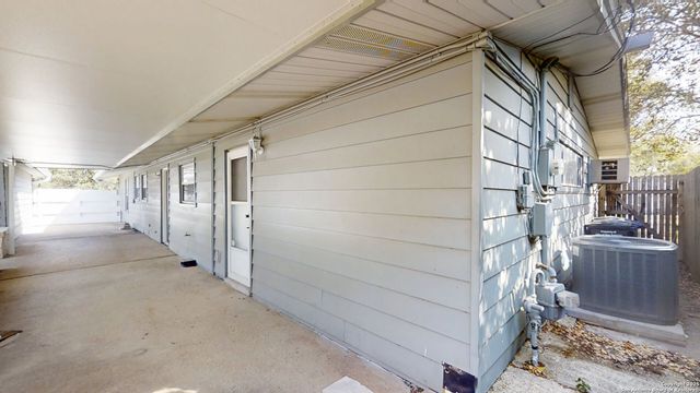 459 harcourt, San Antonio, TX 78223