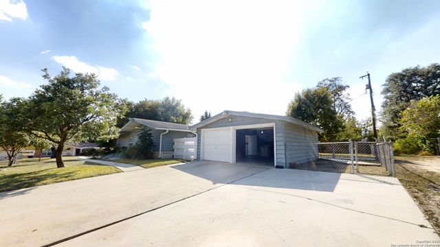 459 harcourt, San Antonio, TX 78223