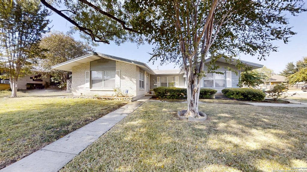 459 harcourt, San Antonio, TX 78223