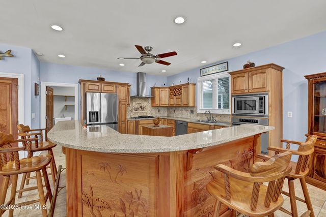 213 Oak Outlook Way, Carolina Beach, NC 28428