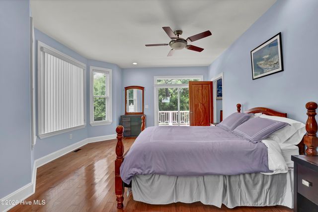 213 Oak Outlook Way, Carolina Beach, NC 28428