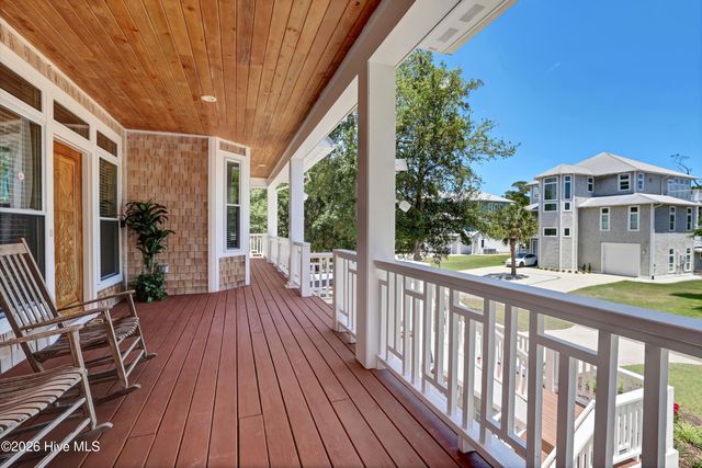 213 Oak Outlook Way, Carolina Beach, NC 28428