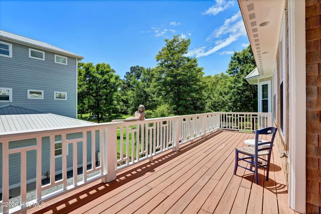 213 Oak Outlook Way, Carolina Beach, NC 28428