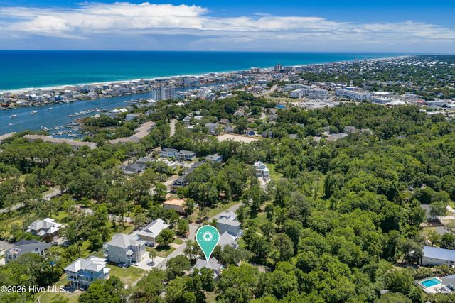213 Oak Outlook Way, Carolina Beach, NC 28428
