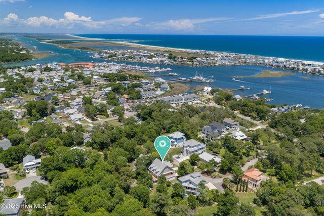 213 Oak Outlook Way, Carolina Beach, NC 28428